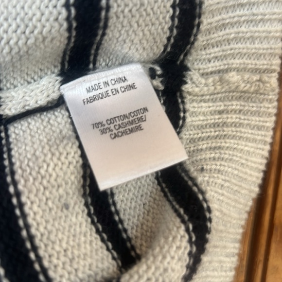 Women’s Theory Black and Tan Striped cotton cashmere wide neck Sweater - Picture 6 of 7